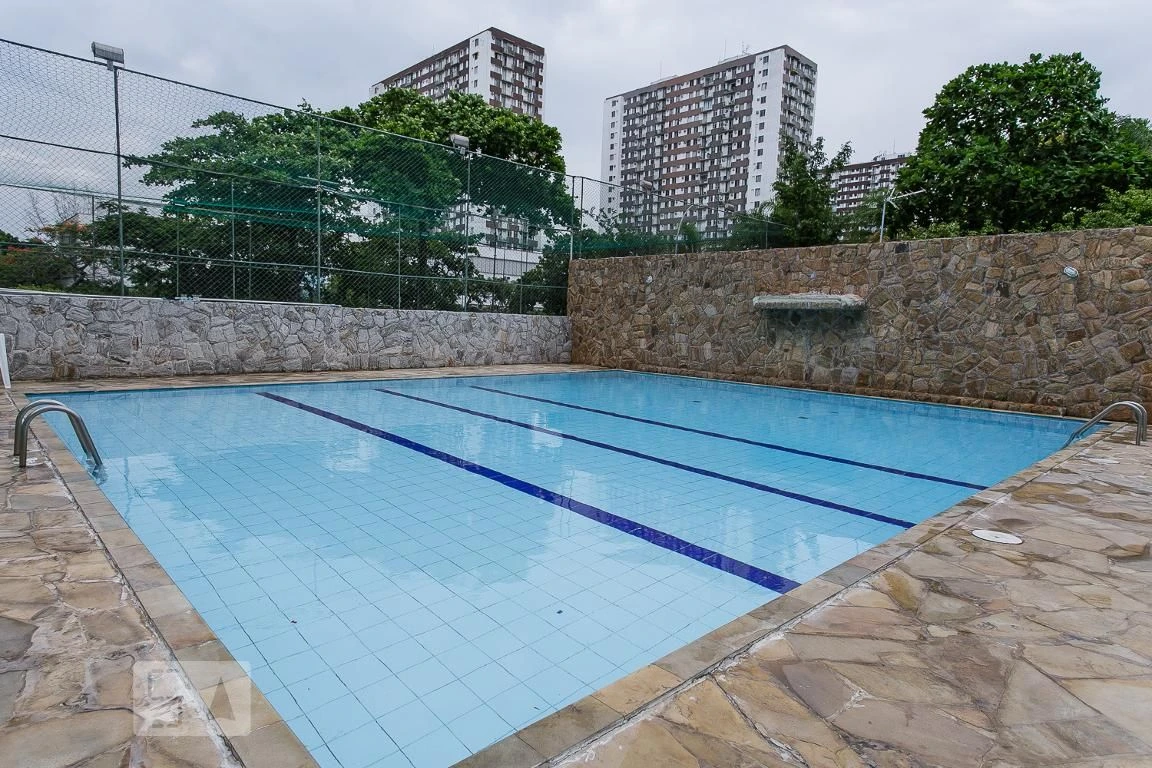 2-bedroom apartment in a building with a gym — photo 21