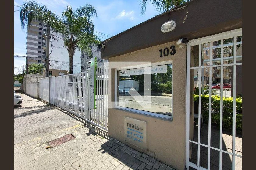 Apartamento de 2 quartos e 1 banheiro com cozinha fechada — photo 39