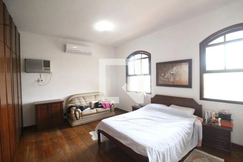 Rental house with 6 bedrooms and 3 en-suite, 599 m² — photo 50