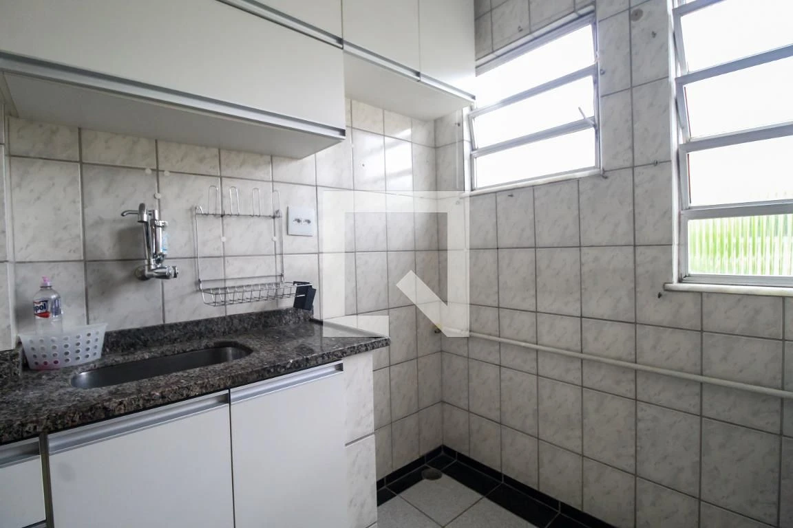 Unfurnished 1-bedroom apartment with a private BBQ area — photo 19