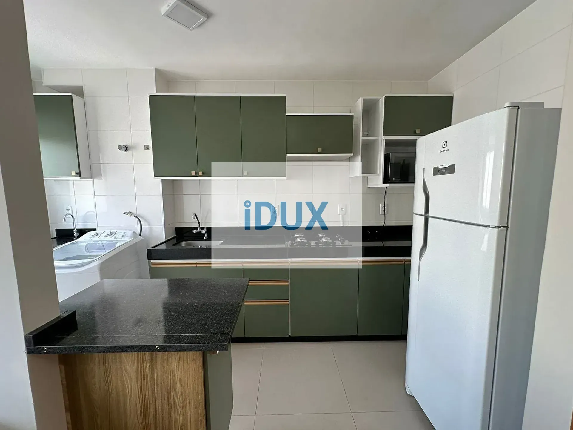 2-bedroom apartment with a washing machine — photo 10