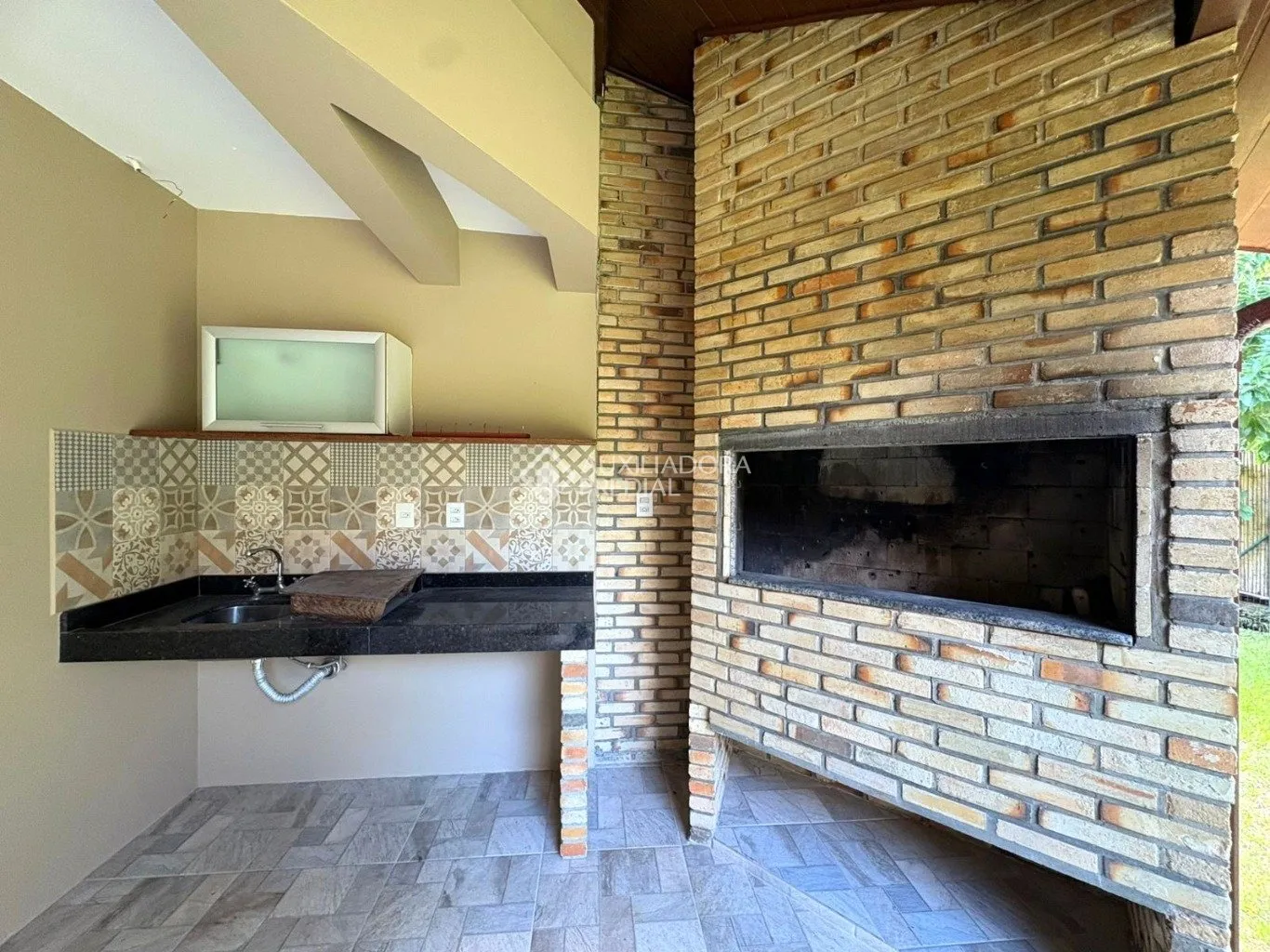 Closed-condominium house with 4 bedrooms and 3 bathrooms — photo 2