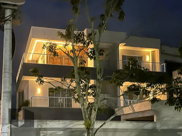 House with 4 bedrooms and 5 bathrooms, 2 parking spaces — photo 2