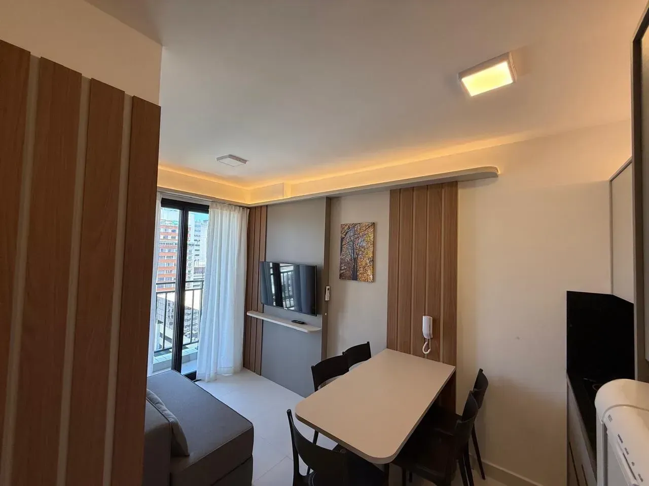 Apartamento mobiliado com 2 quartos e varanda — photo 4