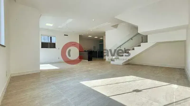 Casa com 4 quartos e 5 banheiros, cozinha integrada a gás — photo 12