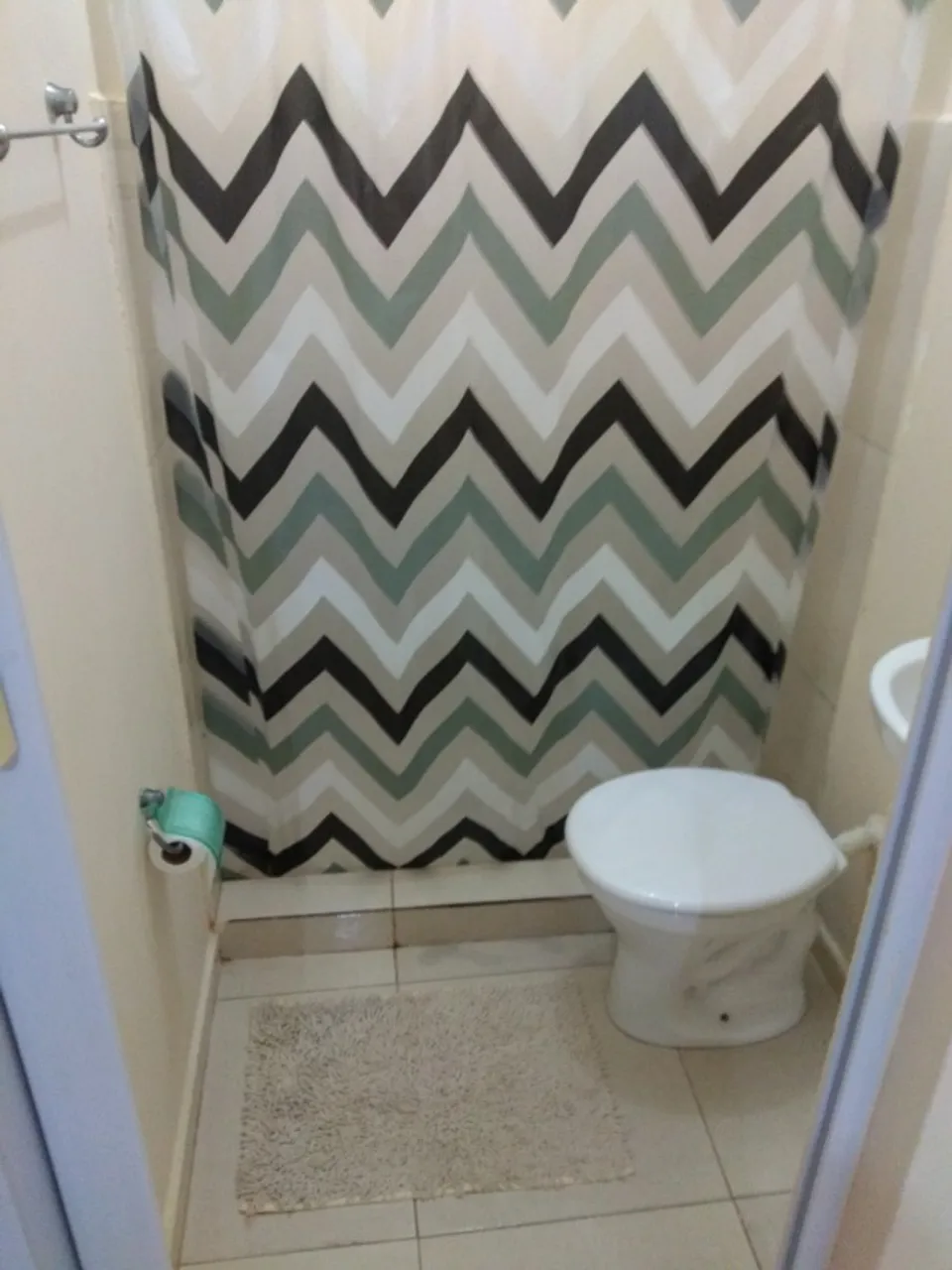 Unfurnished studio kitnet with gas water heater and 1 bath — photo 16