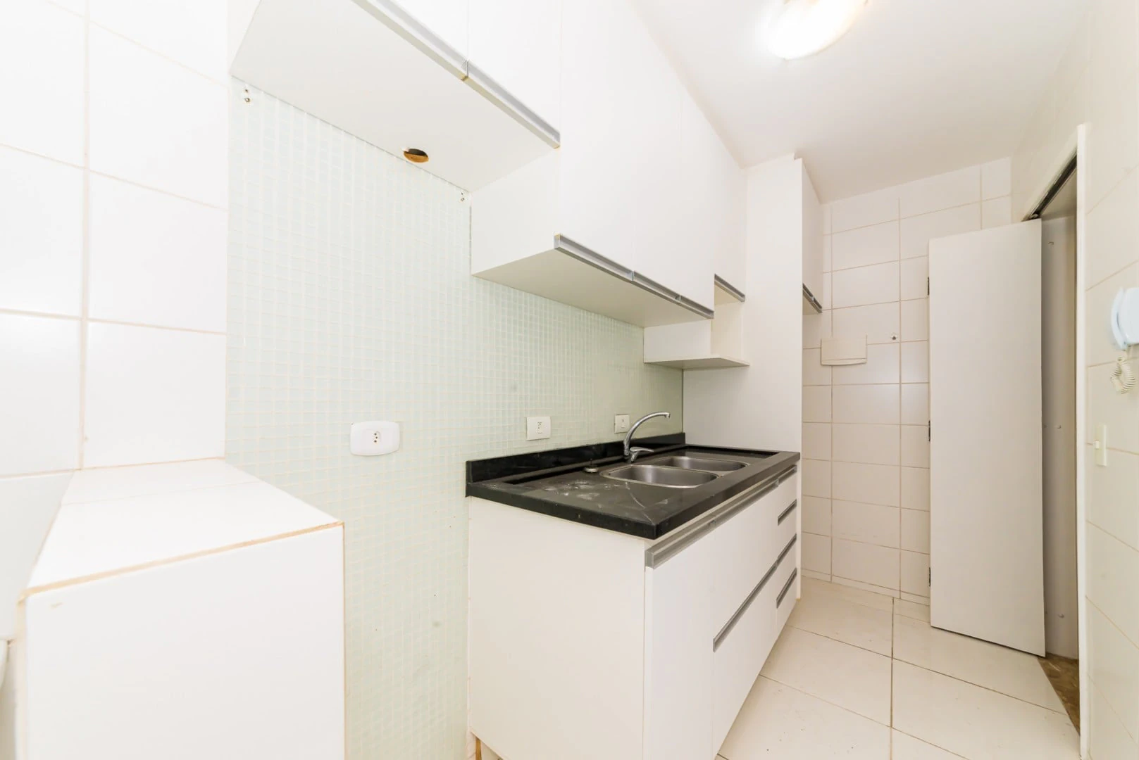 Apartamento com piso de madeira ou laminado, Cabral — photo 19