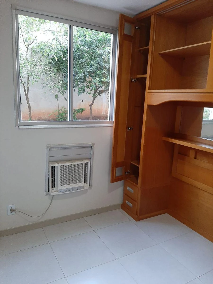 2-bedroom apartment in a building with a gym — photo 11