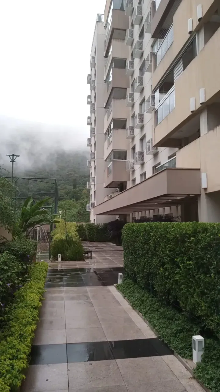 Furnished apartment with 3 bedrooms and 2 bathrooms — photo 16