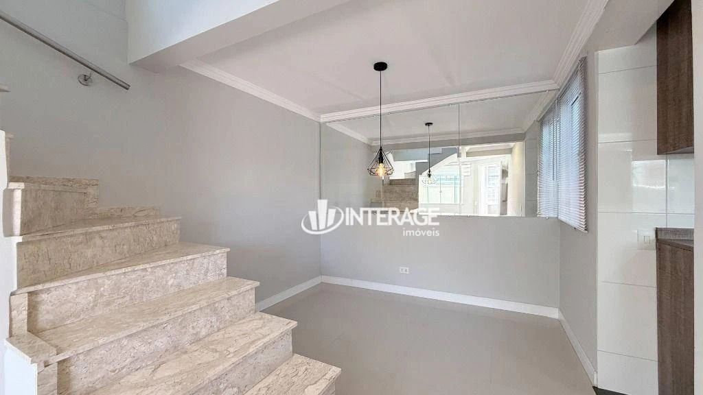 3-bedroom house with a grill on the balcony in Curitiba — photo 29