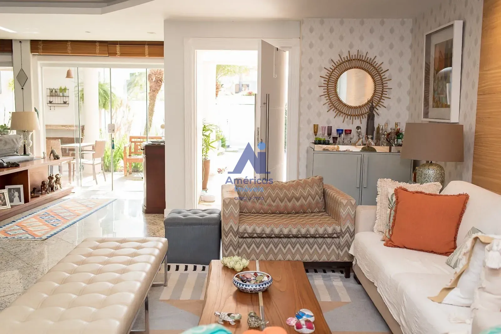 Unfurnished house with 4 bedrooms and 5 bathrooms — photo 34