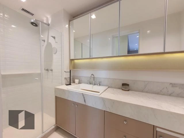 4-bedroom apartment with a dishwasher in Rio de Janeiro — photo 13