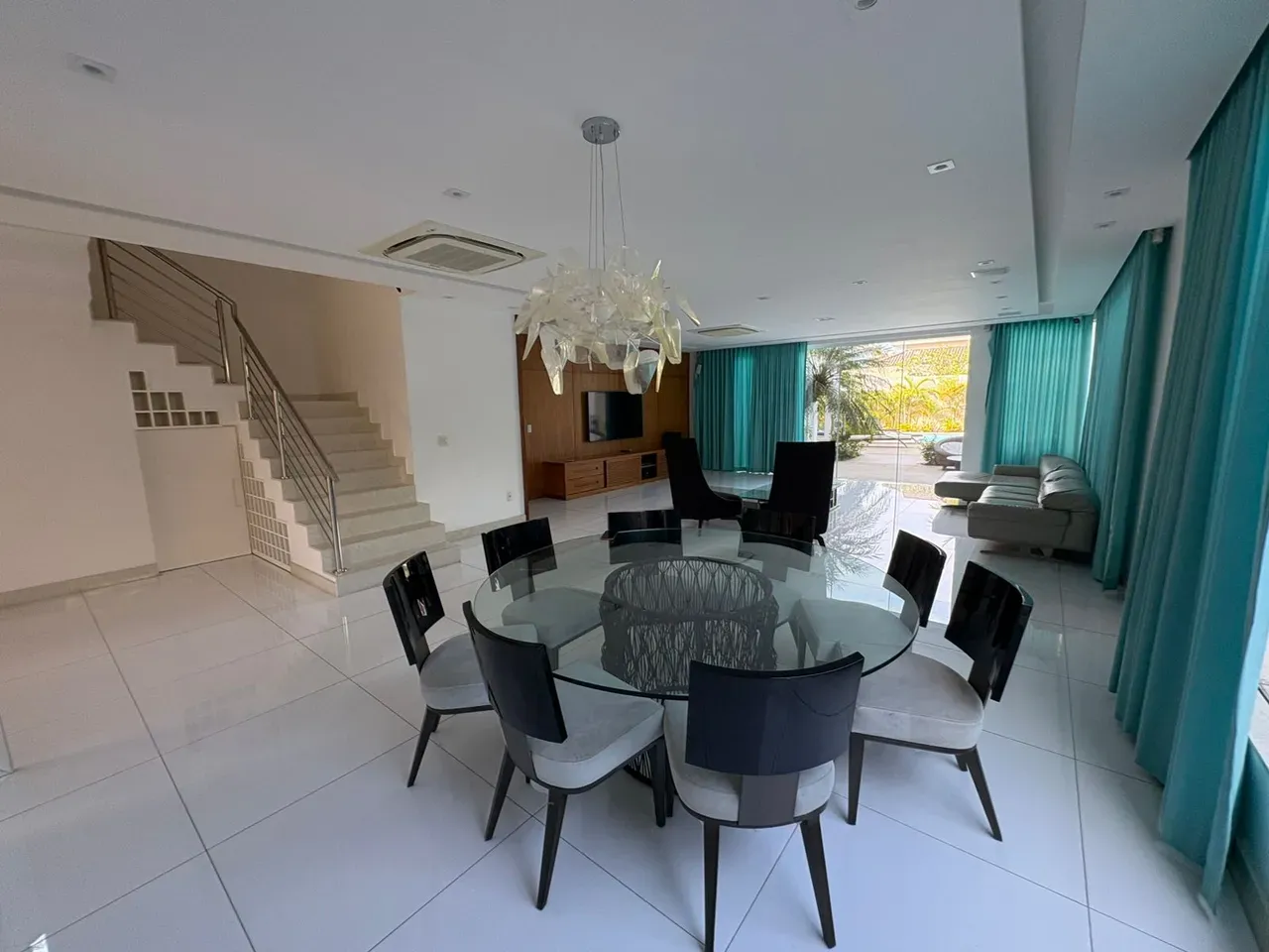 Furnished 6-suite house with 640 m² and 4 parking — photo 27