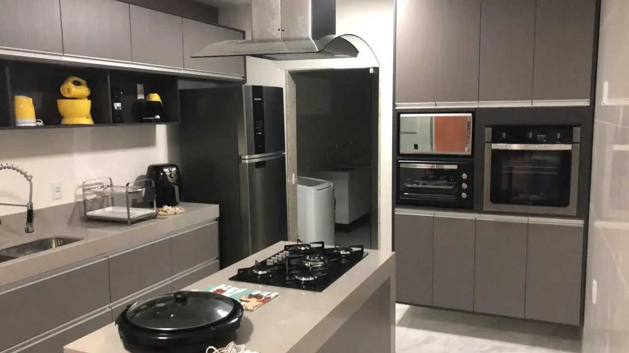 Furnished house with 4 suites and 5 bathrooms, 434 m² — photo 4