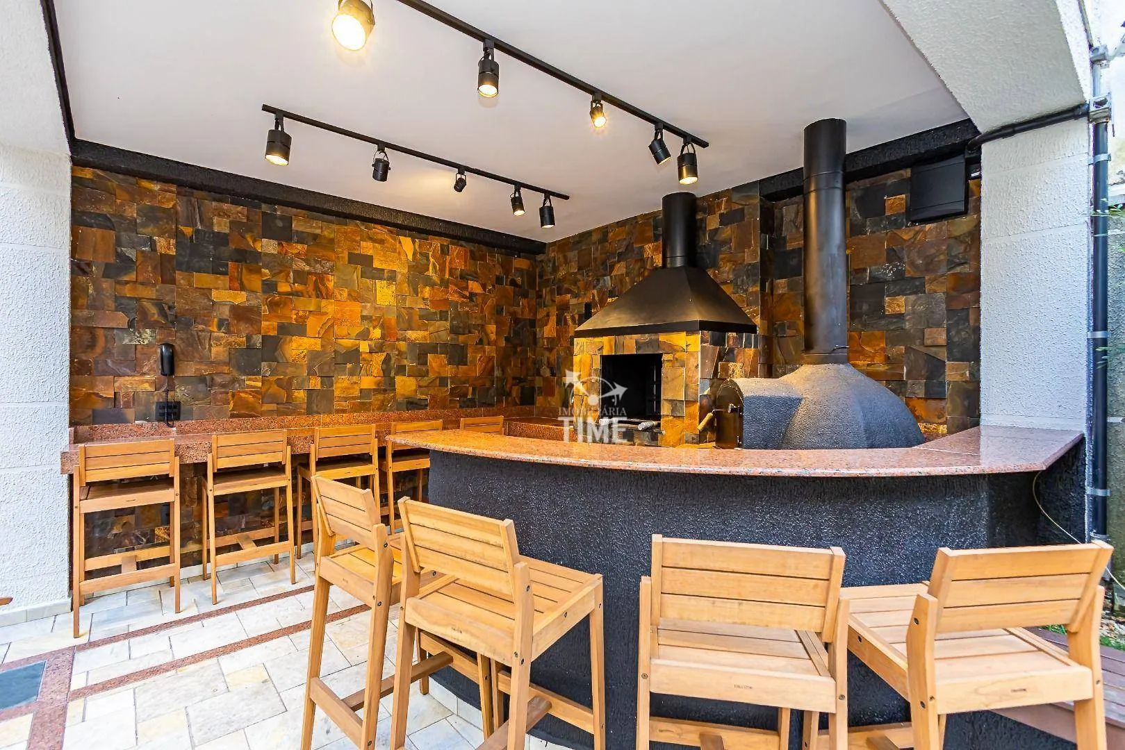 Apartamento mobiliado de 1 dormitório com 93 m² — photo 13