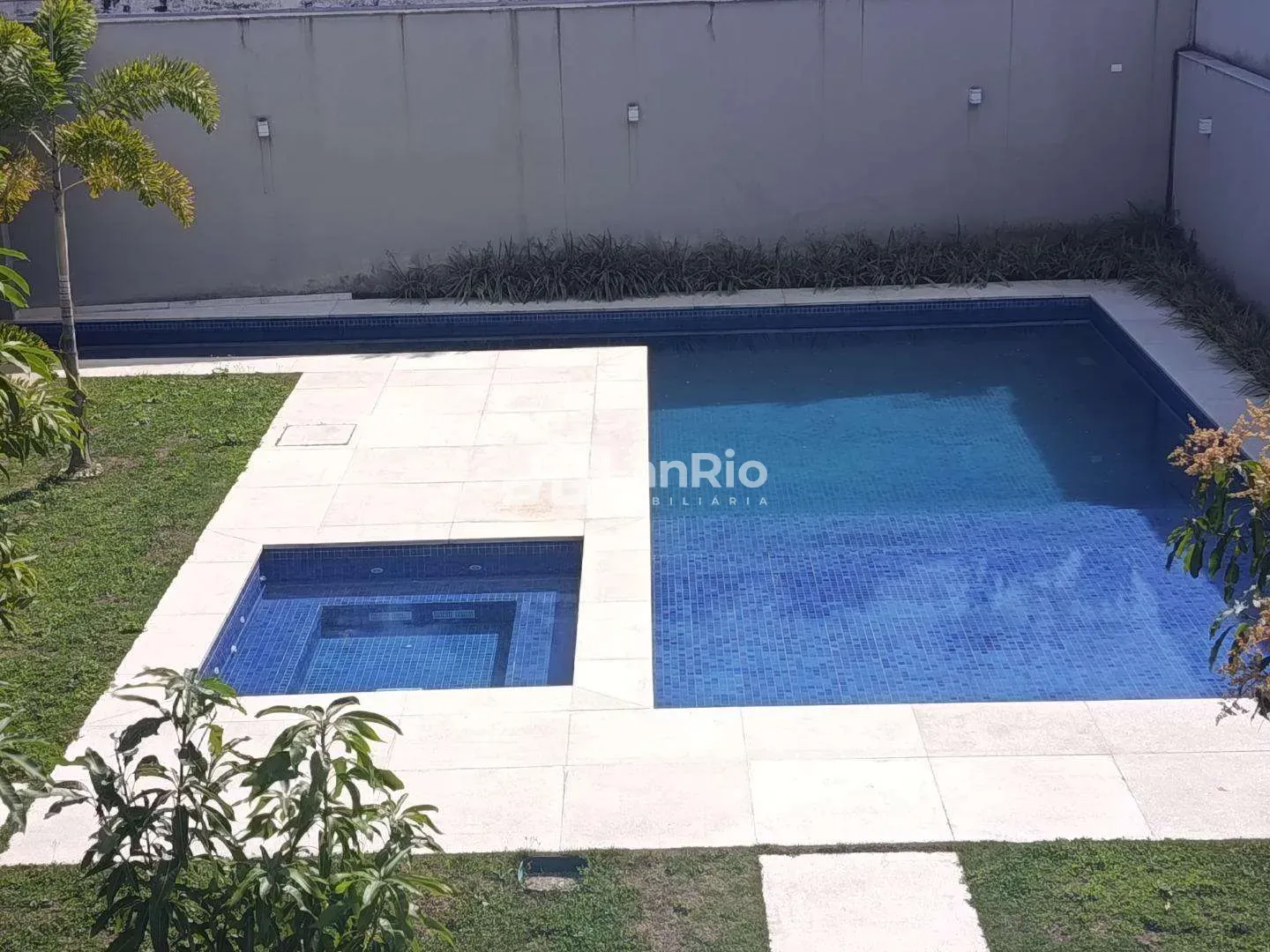 Casa com 5 quartos e 5 suítes, com varanda — photo 31