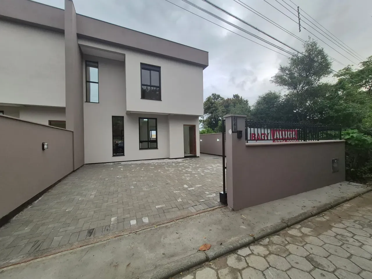 3-bedroom house, 1 with its own bathroom, 97 m²