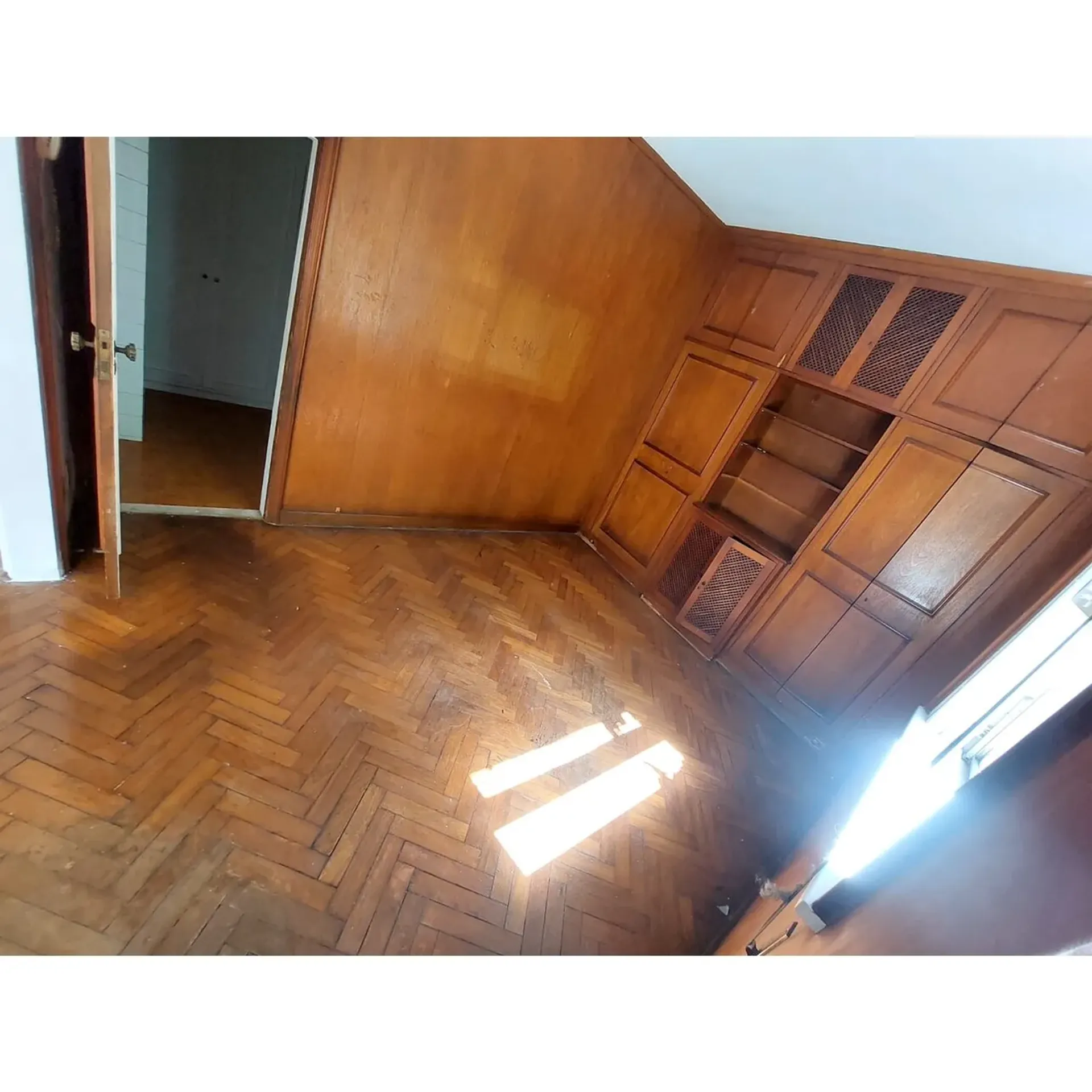 Home office in a 3-bedroom apartment, 132 m² — photo 25