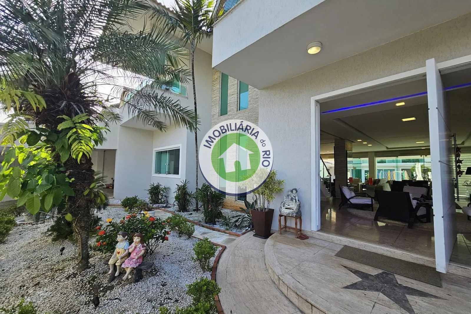 Casa com 5 quartos e 5 banheiros, cozinha fechada — photo 45