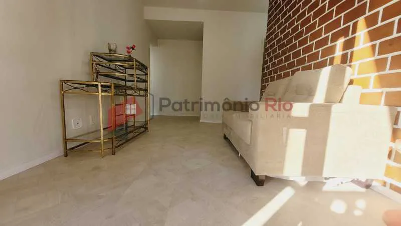 2-bedroom apartment in a building with a pool — photo 23