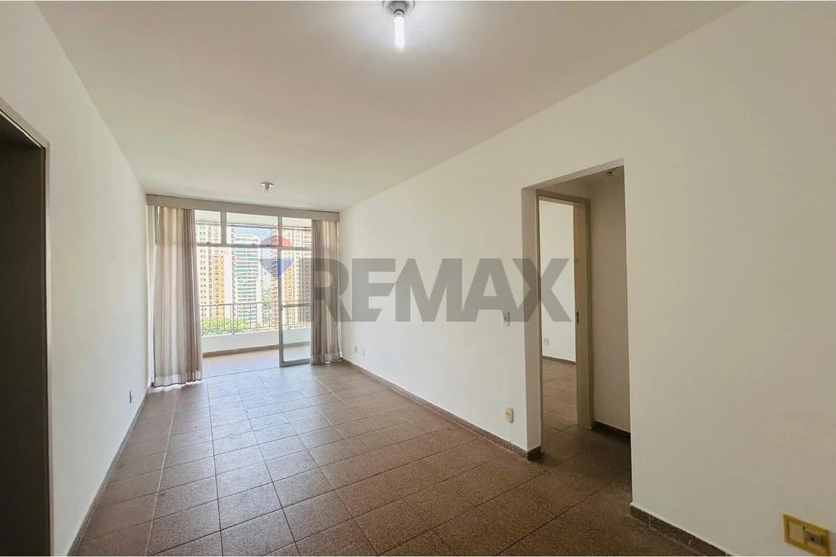 One-bedroom apartment in a building with a sauna — photo 17