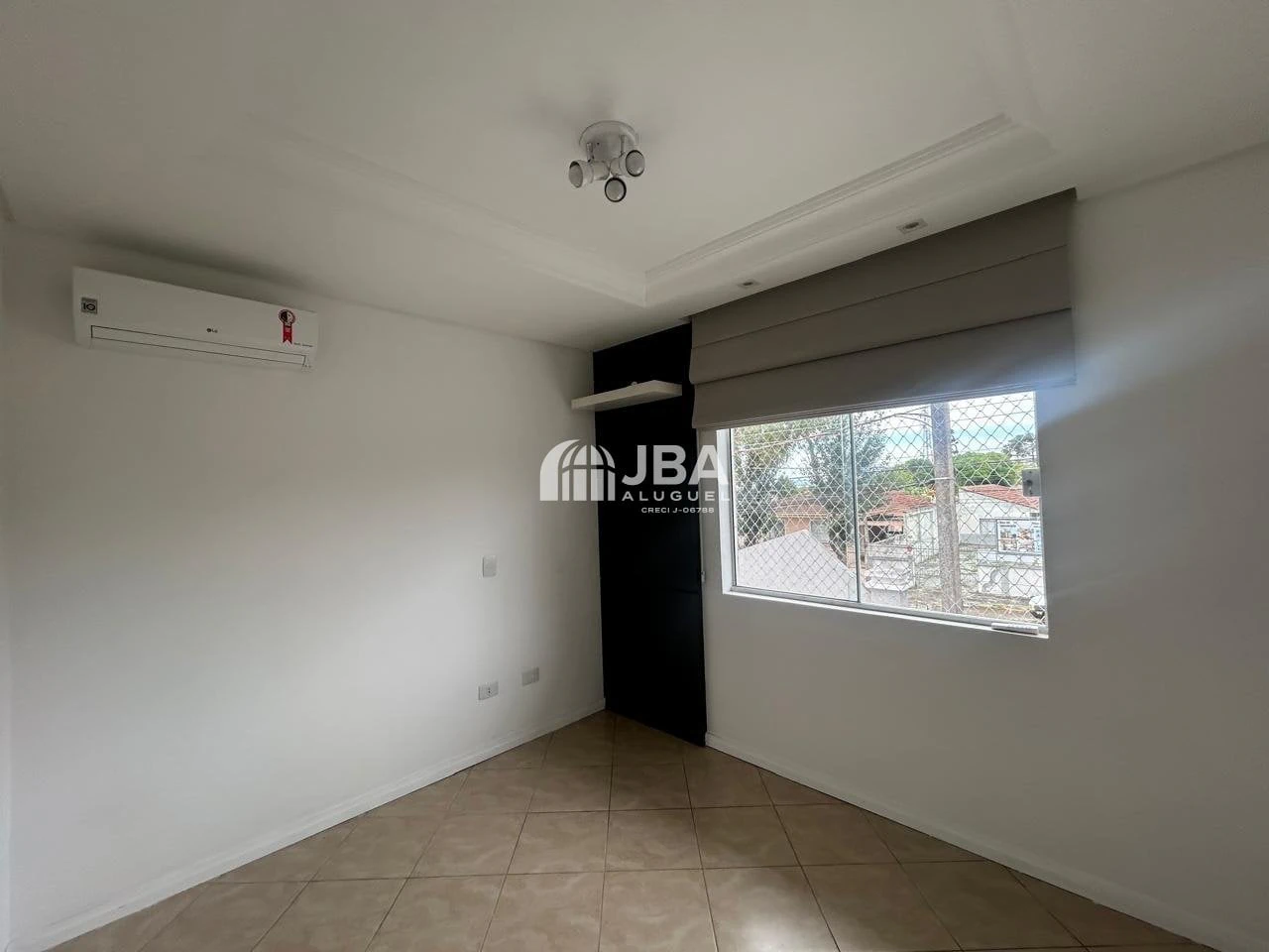 4-bedroom house with a private BBQ — photo 8