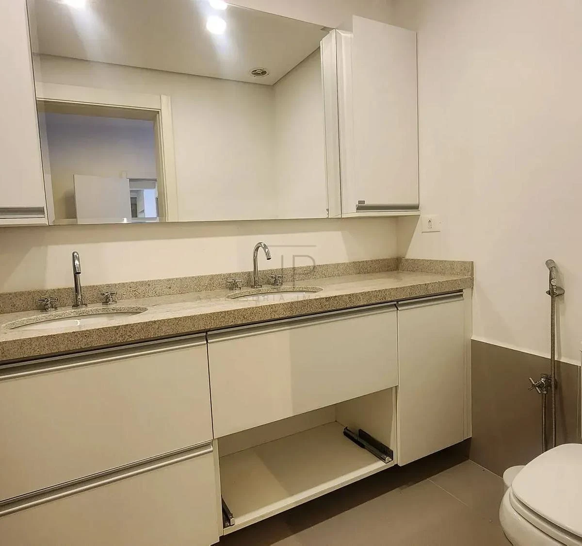 Мебльована квартира 98 м² з кухнею відкритого плану — photo 31