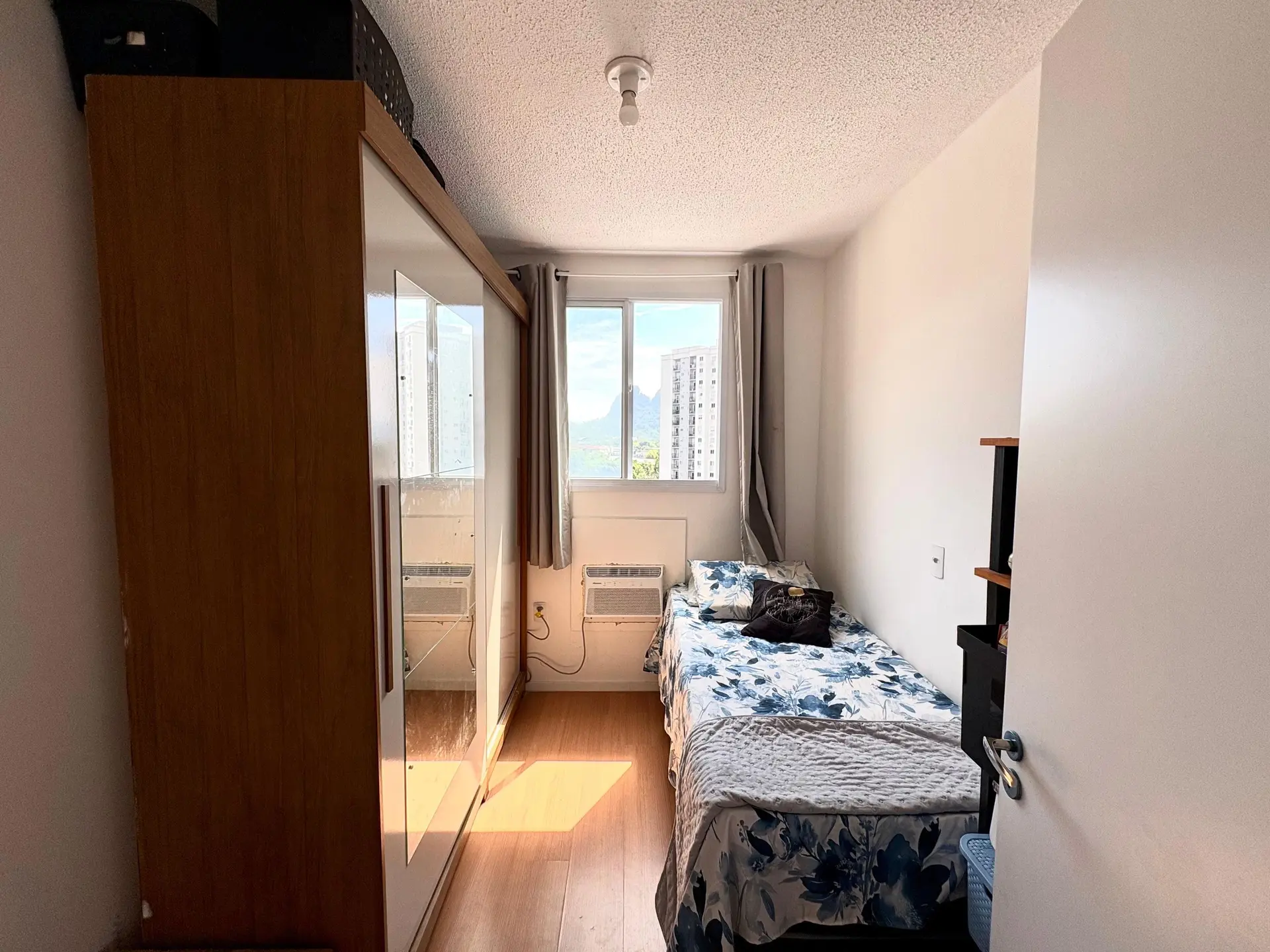 2-bedroom apartment in a building with a gym — photo 10