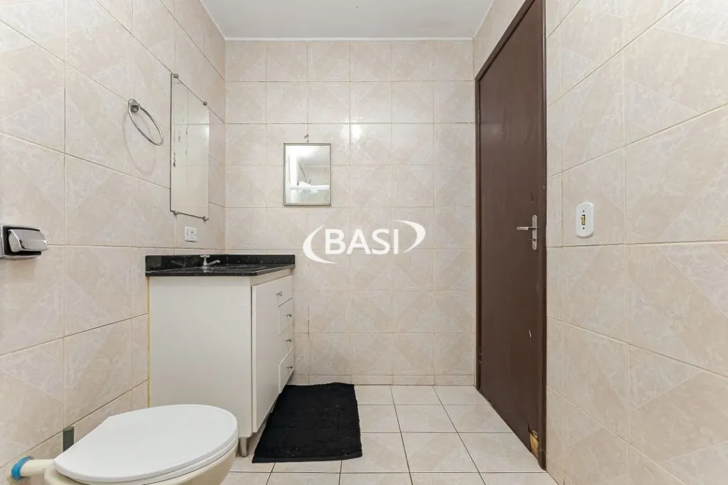 3-bedroom house with a washing machine in Curitiba — photo 16