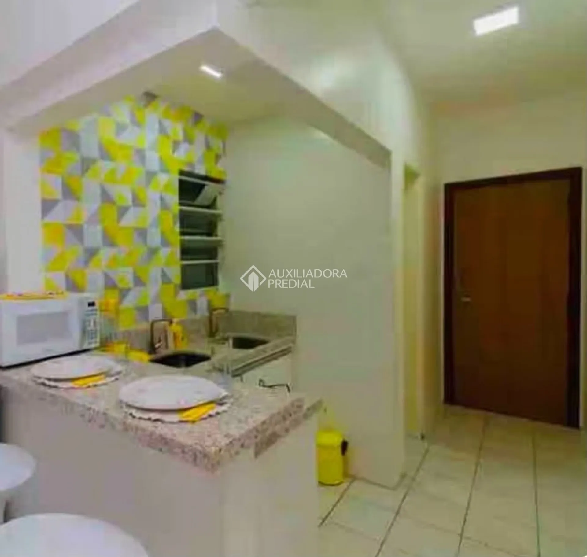 One-bedroom, 33 m² apartment in Florianópolis — photo 6