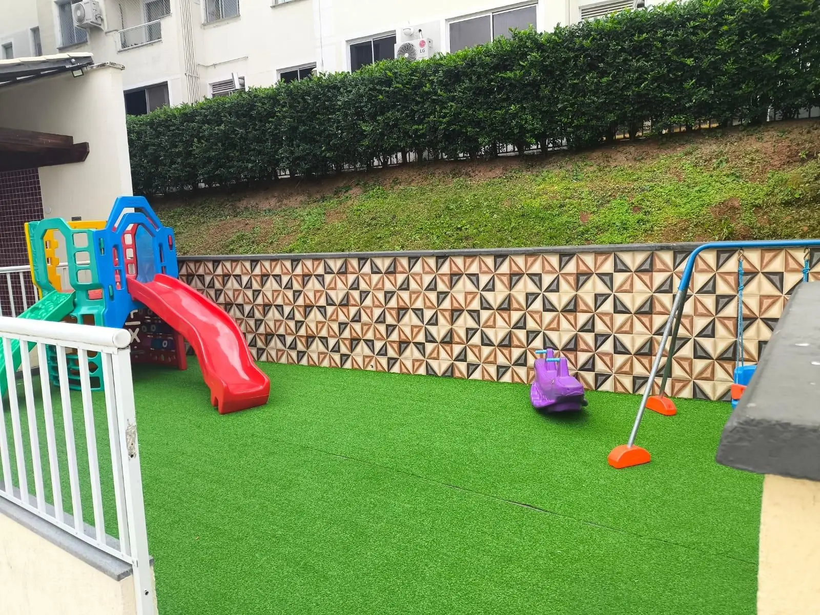 2-bedroom apartment in a building with a pool