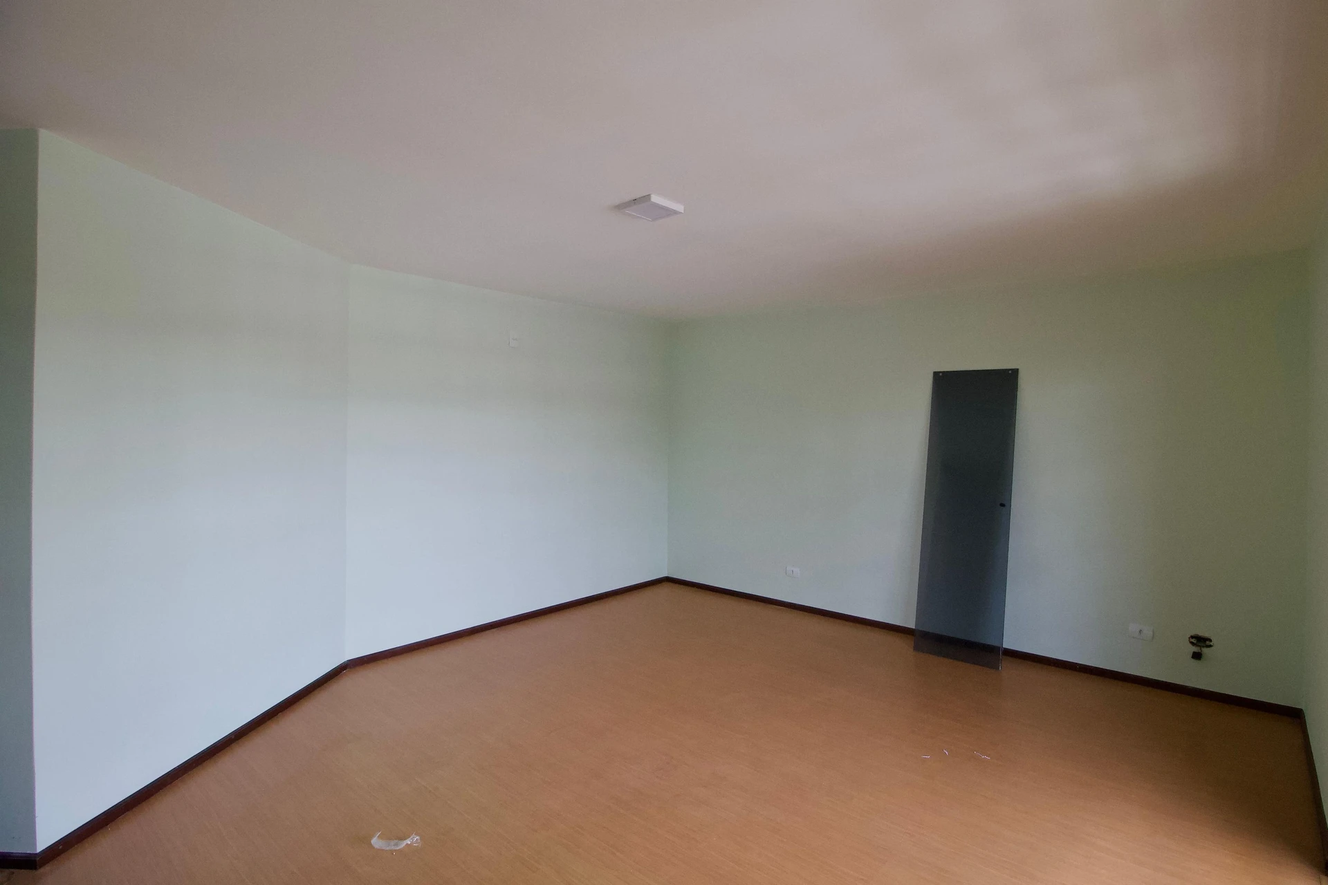 4-bedroom house with a garden in Curitiba — photo 19
