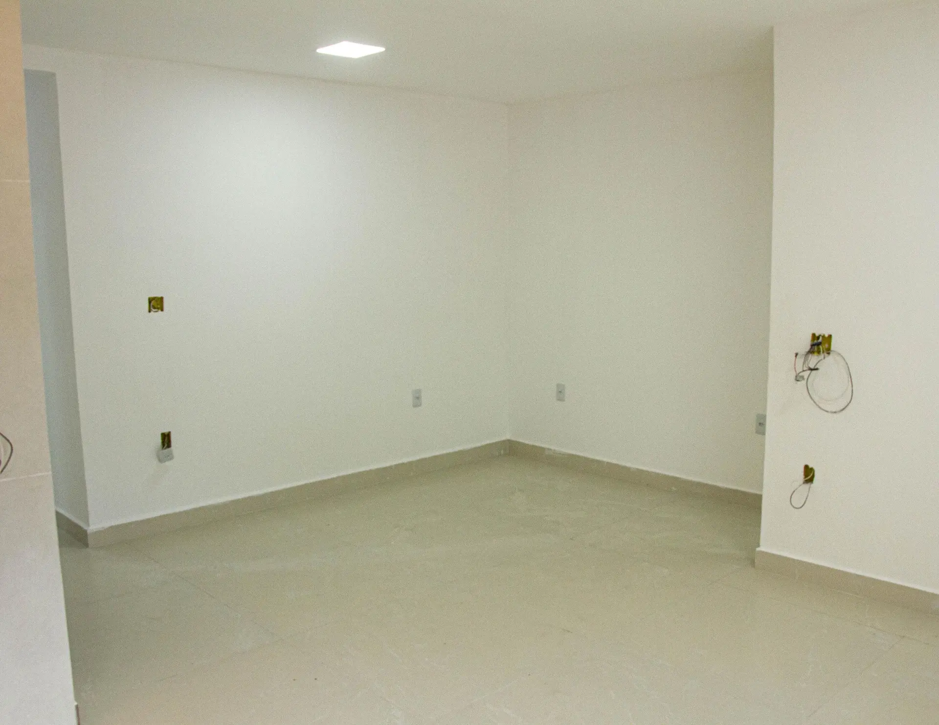 House with 2 bedrooms and a balcony — photo 10