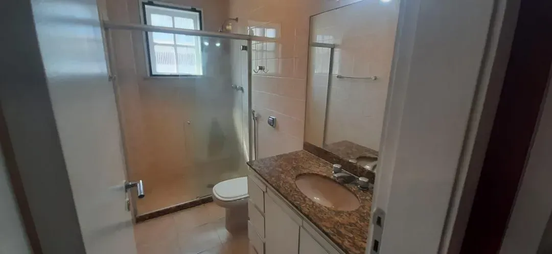 Unfurnished house with 4 bedrooms and 3 bathrooms — photo 6