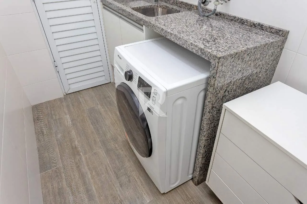 3-bedroom apartment with 140 m² and 1 parking spot — photo 48