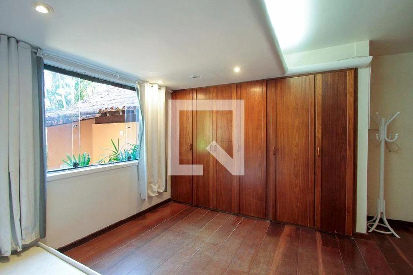 Меблированный дом с 4 спальнями и 3 сьютами, 450 м² — photo 39