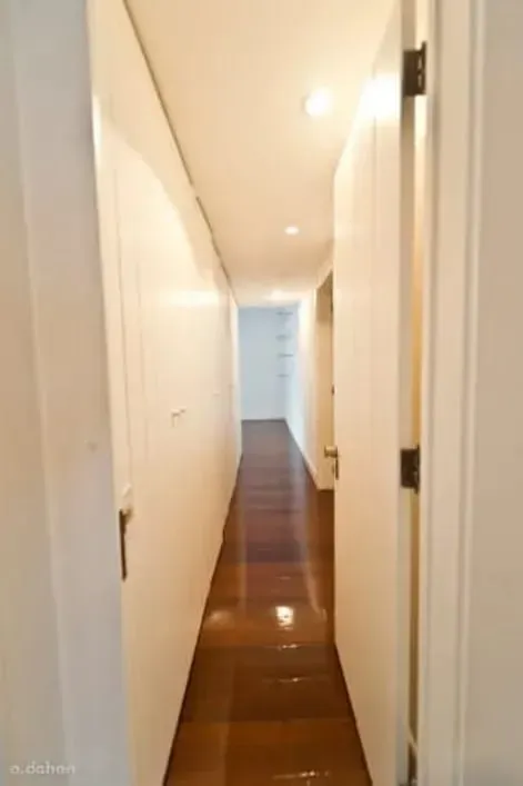Apartment with 4 bedrooms, 5 bathrooms and 380 m² plus balcony — photo 16