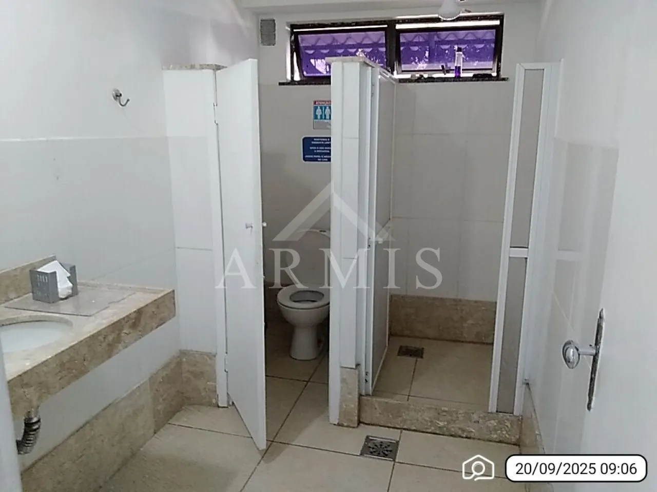 House with 1 bedroom and 5 bathrooms, 1313 m² — photo 15