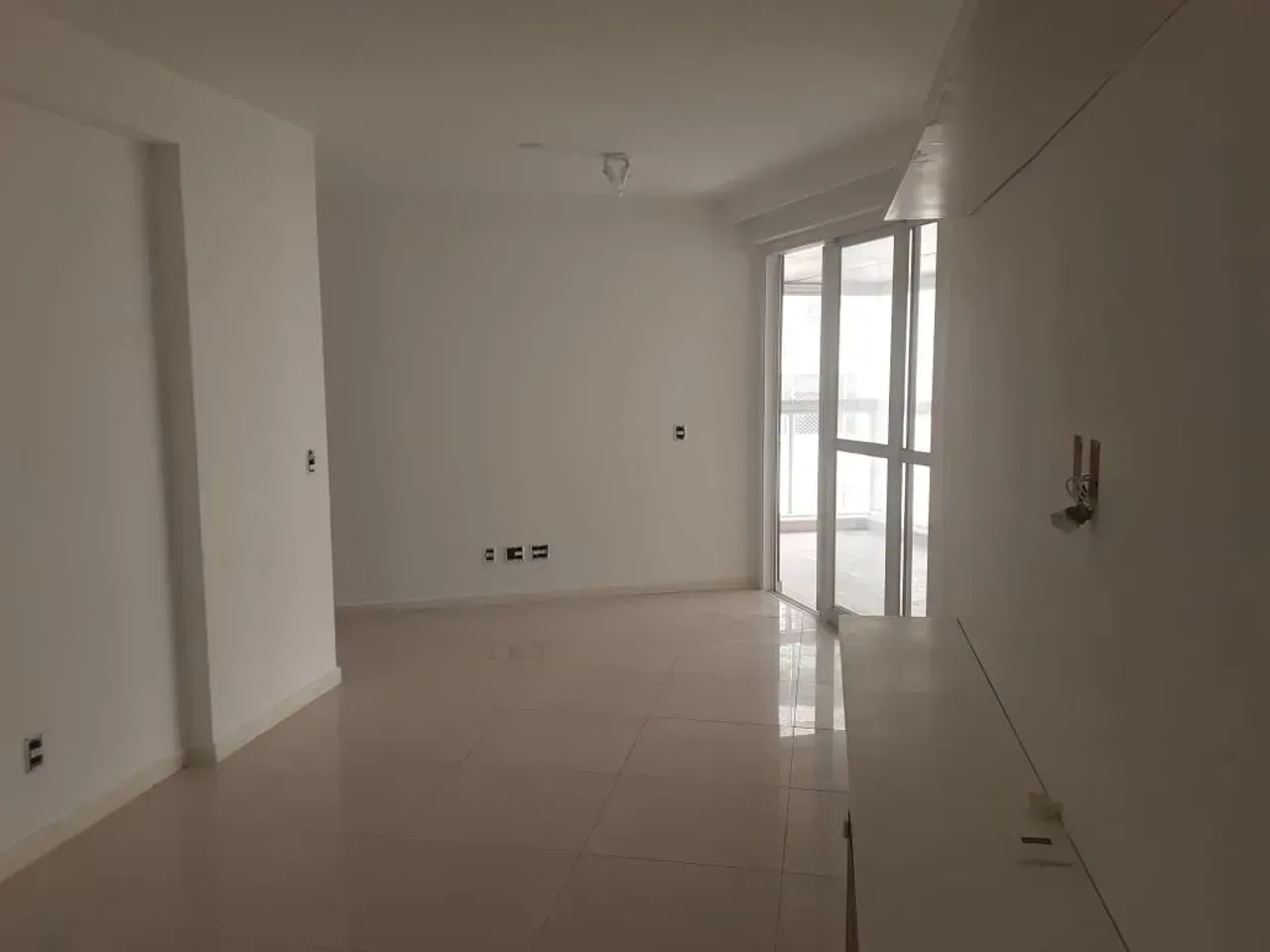Apartamento mobiliado no 5º andar com varanda fechada — photo 28