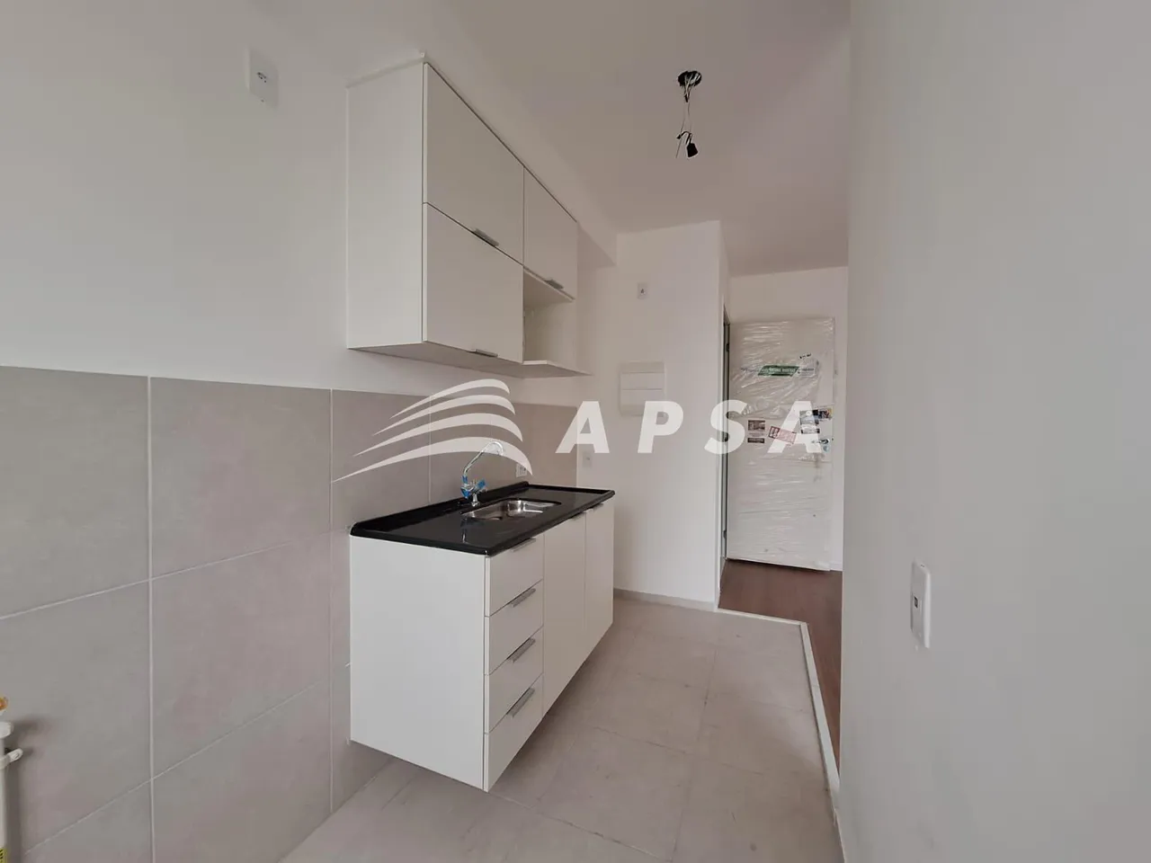 Apartamento sem mobília com 2 quartos e varanda — photo 17