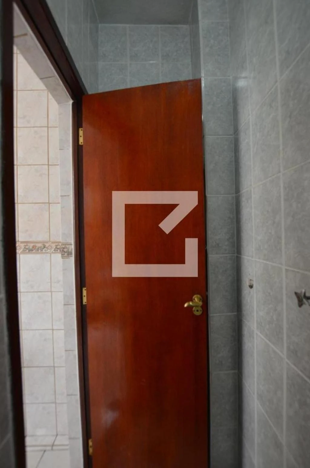Apartamento com 2 quartos e cozinha fechada a gás — photo 7