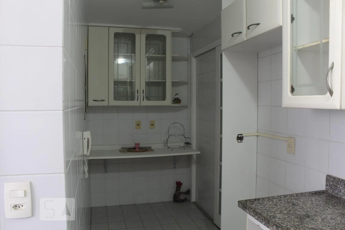 Apartamento sem mobília com 3 quartos e 2 banheiros — photo 11