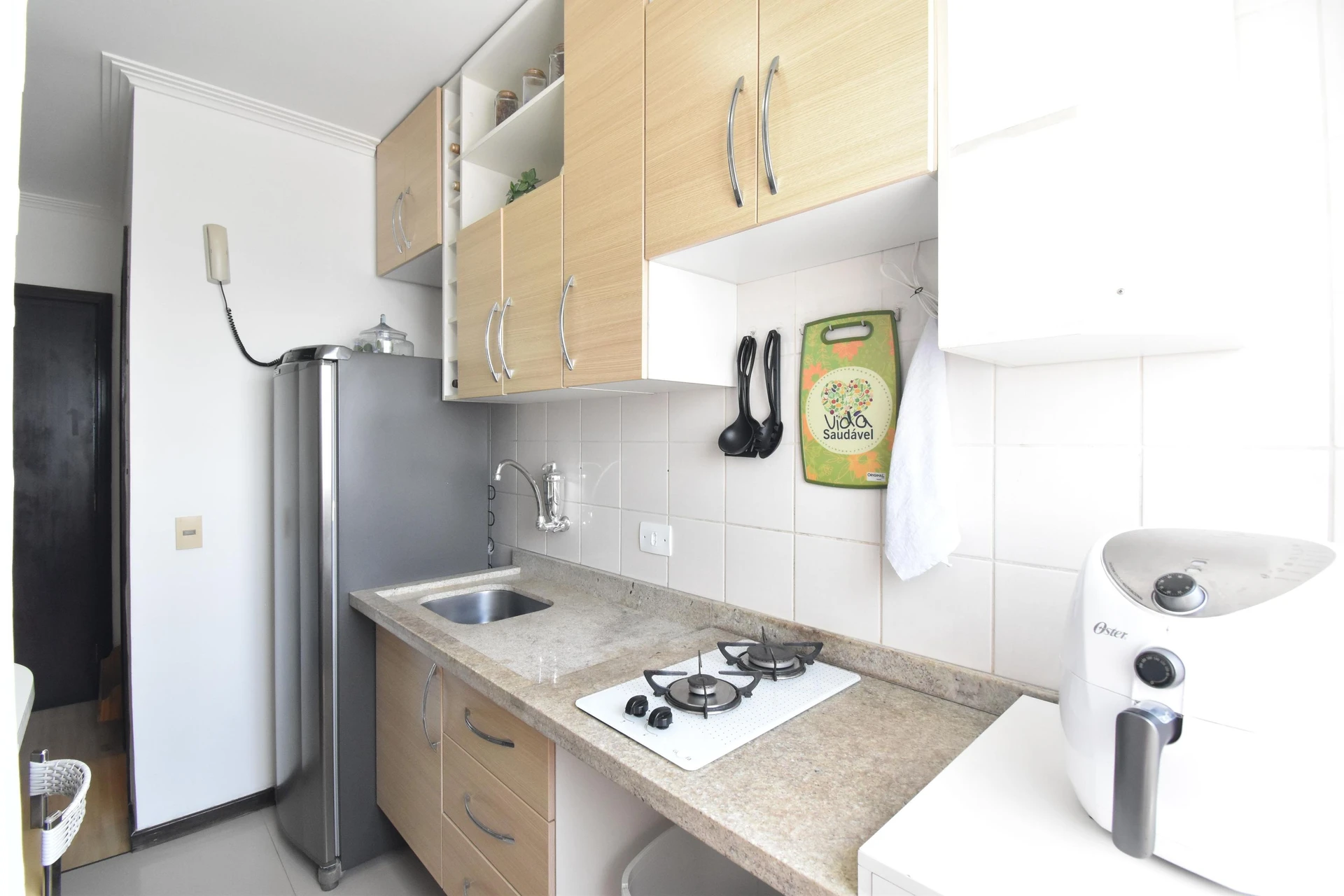 Furnished studio with 1 bedroom and 1 bathroom — photo 14