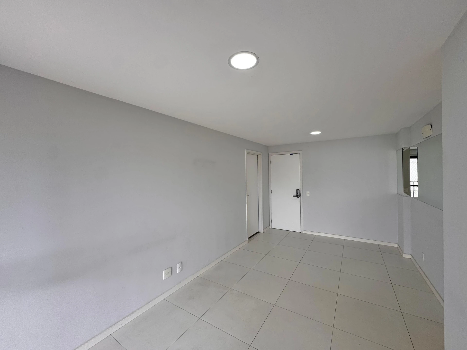 Rental apartment with 2 bedrooms, 1 en-suite bath — photo 17