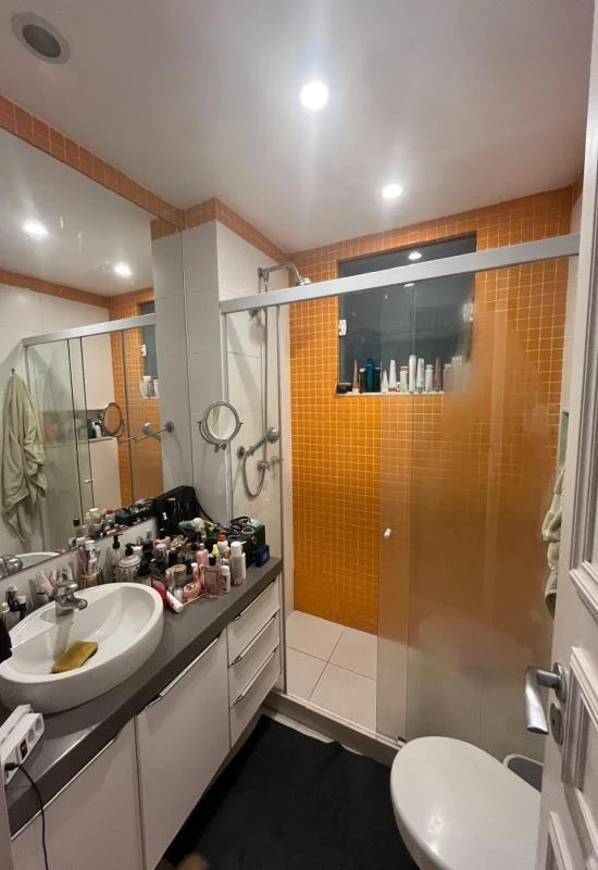 Furnished 140 m² apartment with 3 bedrooms and suite — photo 14