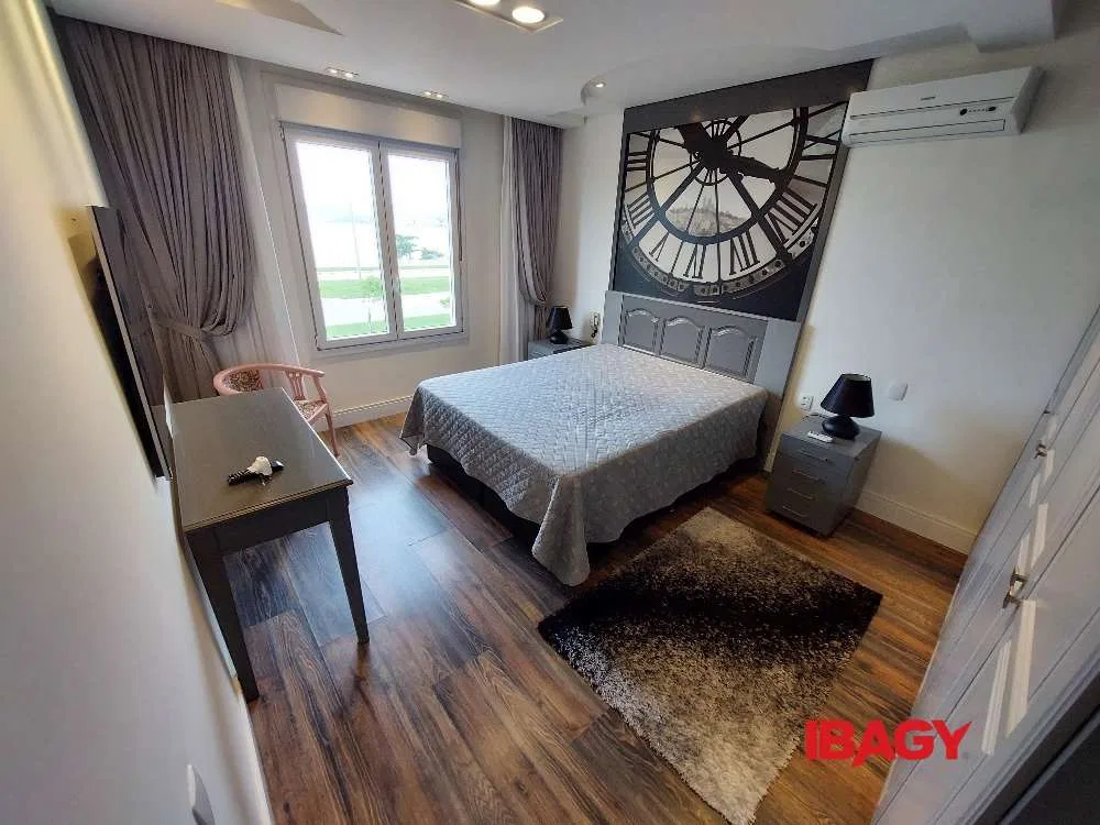 Furnished 2-bedroom apartment with 60 m²