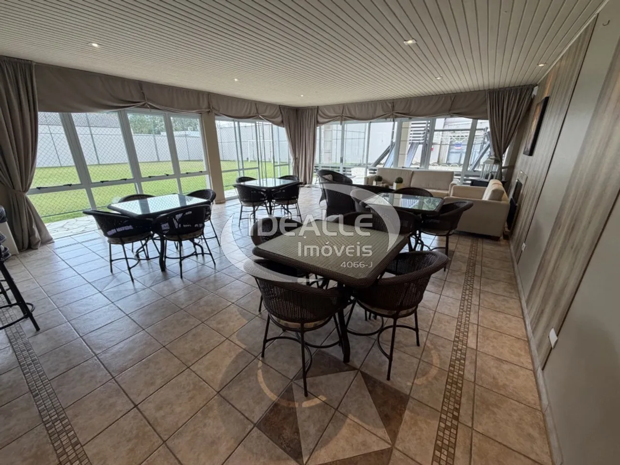 House with 3 bedrooms and private garden, 200 m² — photo 17