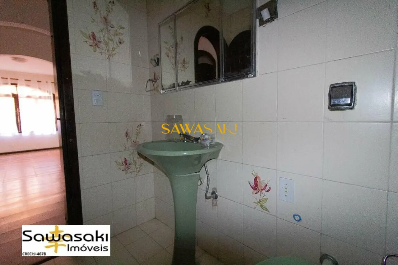 House with 5 bedrooms and 5 bathrooms — photo 15
