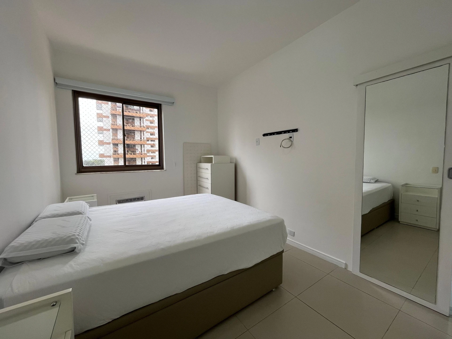 Mountain view in a 2-bedroom apartment, 70 m² — photo 18