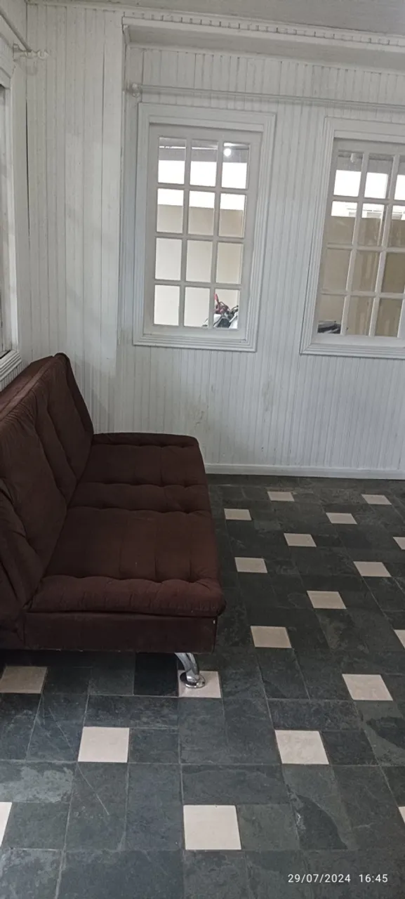 Bathtub in a 3-bedroom house, 100 m² — photo 10